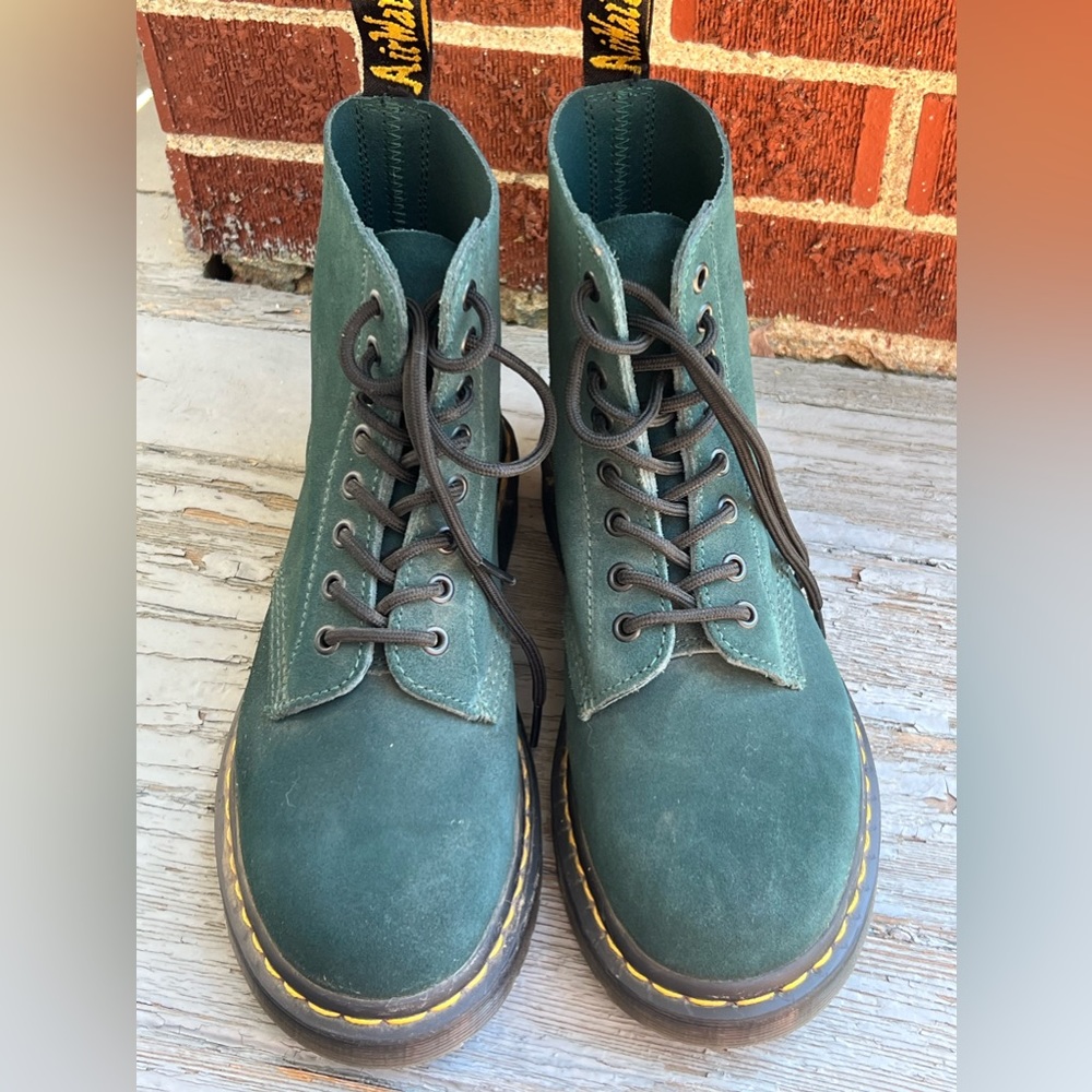 Doc Martens Suede green boots